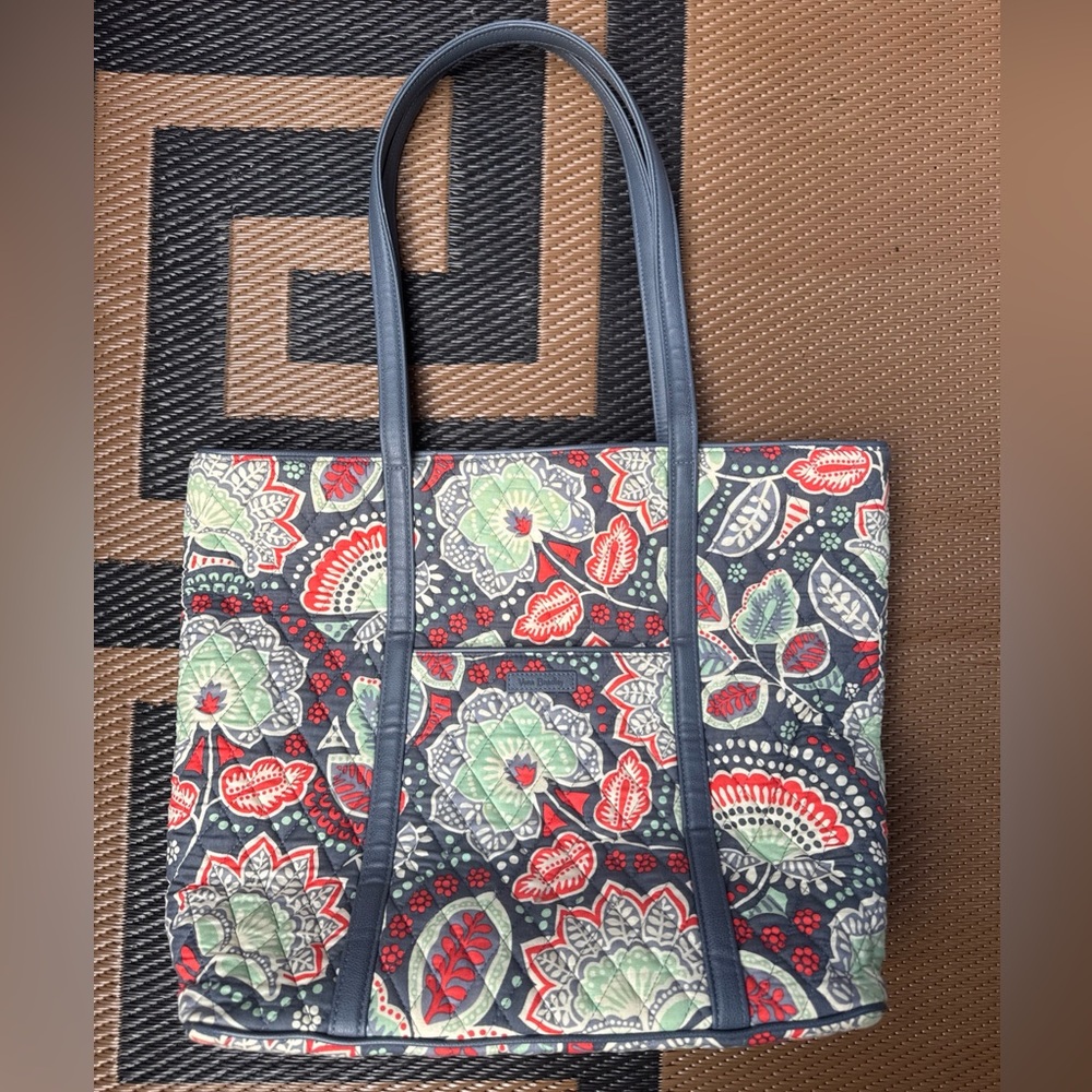 Vera Bradley weekend bag floral